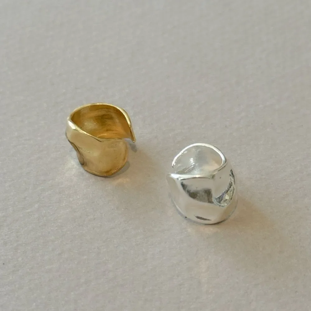 minimalist cuff earrings A684